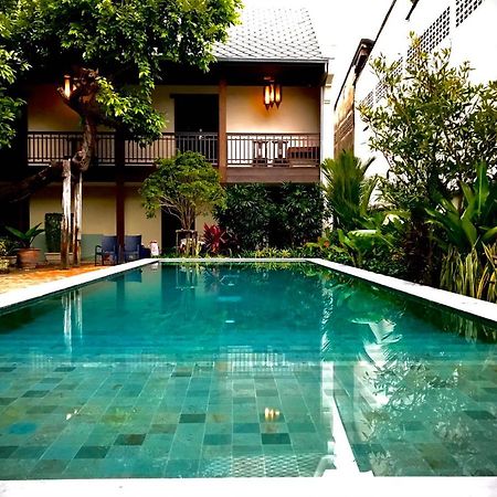 Villa Bangkok Exterior photo