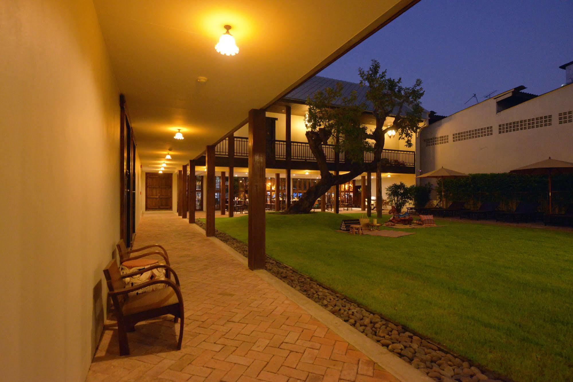 Villa Bangkok Exterior photo